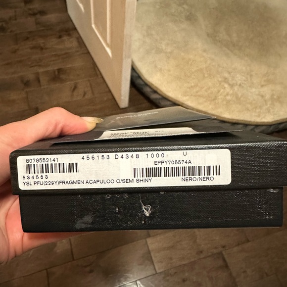 Authentic YSL zip wallet - Picture 3 of 16